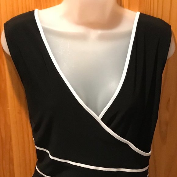 NorthStyle Dress - Picture 2 of 7